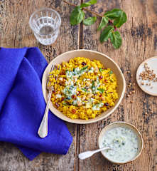 Riz biryani et raïta de concombre