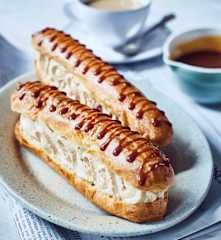 Eclairs mit Karamellcreme