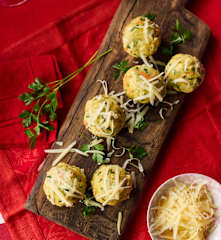 Semmel-Käse-Knödel