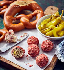 Rauchige Frischkäse-Bällchen