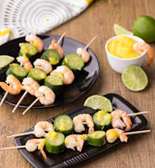 Spiedini di mazzancolle con salsa al mango