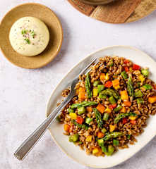 Menù: Insalata di farro e frittatine monoporzioni