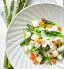 芦笋山药炒百合