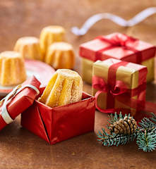 Piccoli pandori con gocce di frutta