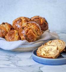 Apple and cinnamon hot cross buns