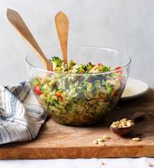 Ensalada de brócoli, pimiento y manzana