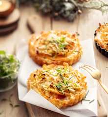 Quiche de pommes de terre, andouille et poireaux