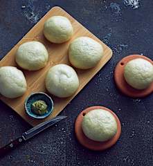 Panini al wasabi cotti a vapore