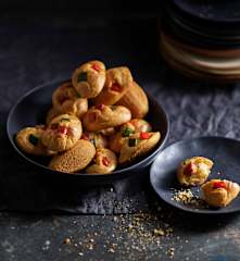 Madeleines mit Chorizo, Zucchini und Paprika