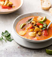 Zuppa di frutti di mare a Cottura Lenta