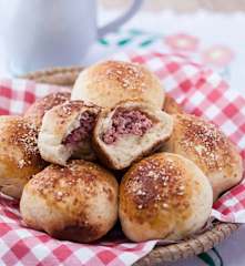 Pão de batata recheado