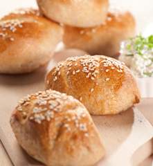 Panini allo yogurt con sesamo