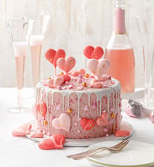 Rosa Prosecco-Torte mit Mascarponecreme