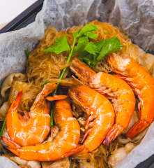 กุ้งอบวุ้นเส้น