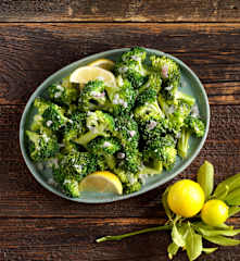 Brócoli con limón y ajo