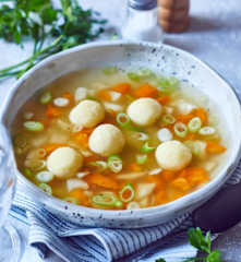 Grießklößchen-Suppe