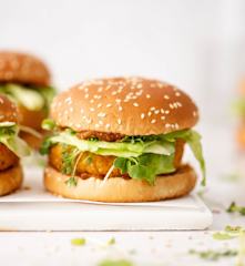 Burger de quinoa et ketchup aux tomates jaunes
