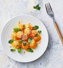 Insalata di melone con salsa allo zenzero