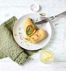 Omelette-Wraps mit Lachs-Erbsen-Creme