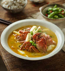 大闸蟹茭白咸肉汤