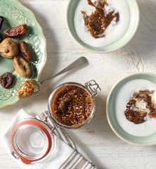 Süßes Püree aus Trockenfrüchten