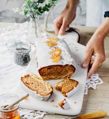 Cake à la lavande, abricot et miel