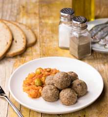 Polpette di sarde con verdure agrodolci