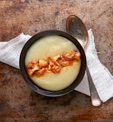 Passata di finocchi con ragù di calamari