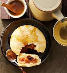 Germknödel mit Apfelfüllung und Zimtbutter