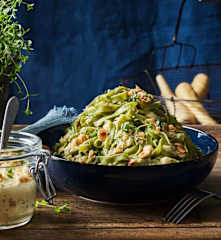 Tagliatelle mit Pastinaken-Pesto