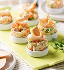 Ensaladilla de atún con gambones