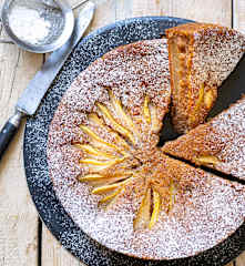 Gâteau à la crème de marrons et poires