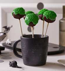 Zauberkessel-Cake-Pops