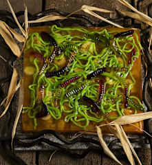 Fruchtiges Schlangengrab