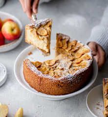 Torta succosa di mele