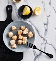 Putenfleischwürfel anbraten