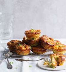 Ταρτάκια με μπρόκολο και μπέικον