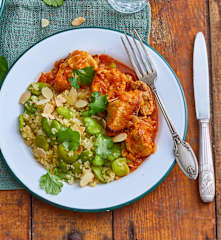 Mijoté de dinde à la harissa, boulgour et amandes aux fèves