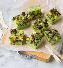 Cubetti di frittata con broccoli
