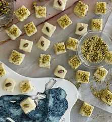 Τρούφες με λευκή σοκολάτα