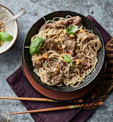 Bœuf à l'orange et nouilles chinoises