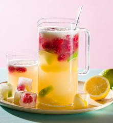 Mocktail de lima-limón y frambuesas