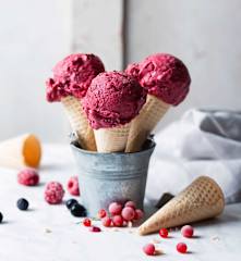 Παγωτό με φρούτα