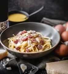 Espaguetis a la carbonara