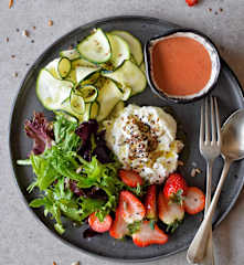 Ensalada de Zapallo italiano con aderezo de frutilla balsámico