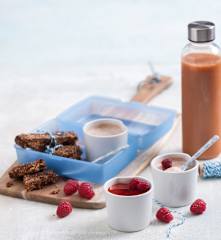 Batony energetyczne, pudding ryżowy na parze i sok marchewkowy