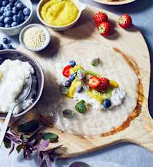 Süße Sommerrollen mit Mangosauce