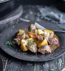 Beef stew with Red Peppers and Potatoes