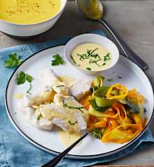 Menu with Vegetable Soup, Chicken with Mustard Sauce and Steamed Vegetables