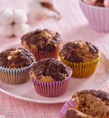 Muffin al cioccolato e nocciole